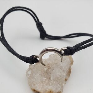 crescent silver moon 🌙 bracelet B1634‎